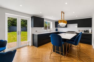 Kitchen- click for photo gallery